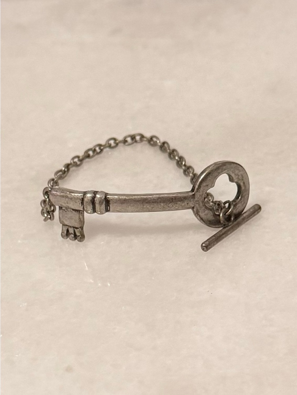 ✔Vintage Silver Key T-Bar Chain Toggle Bracelet
